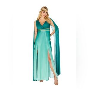 SOLD✨Goddess Halloween Costume + 2 Accessories